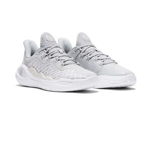 *LIKE NEW* Men’s Under Armour Steph Curry Basketball shoes. 9.5 White/Gray